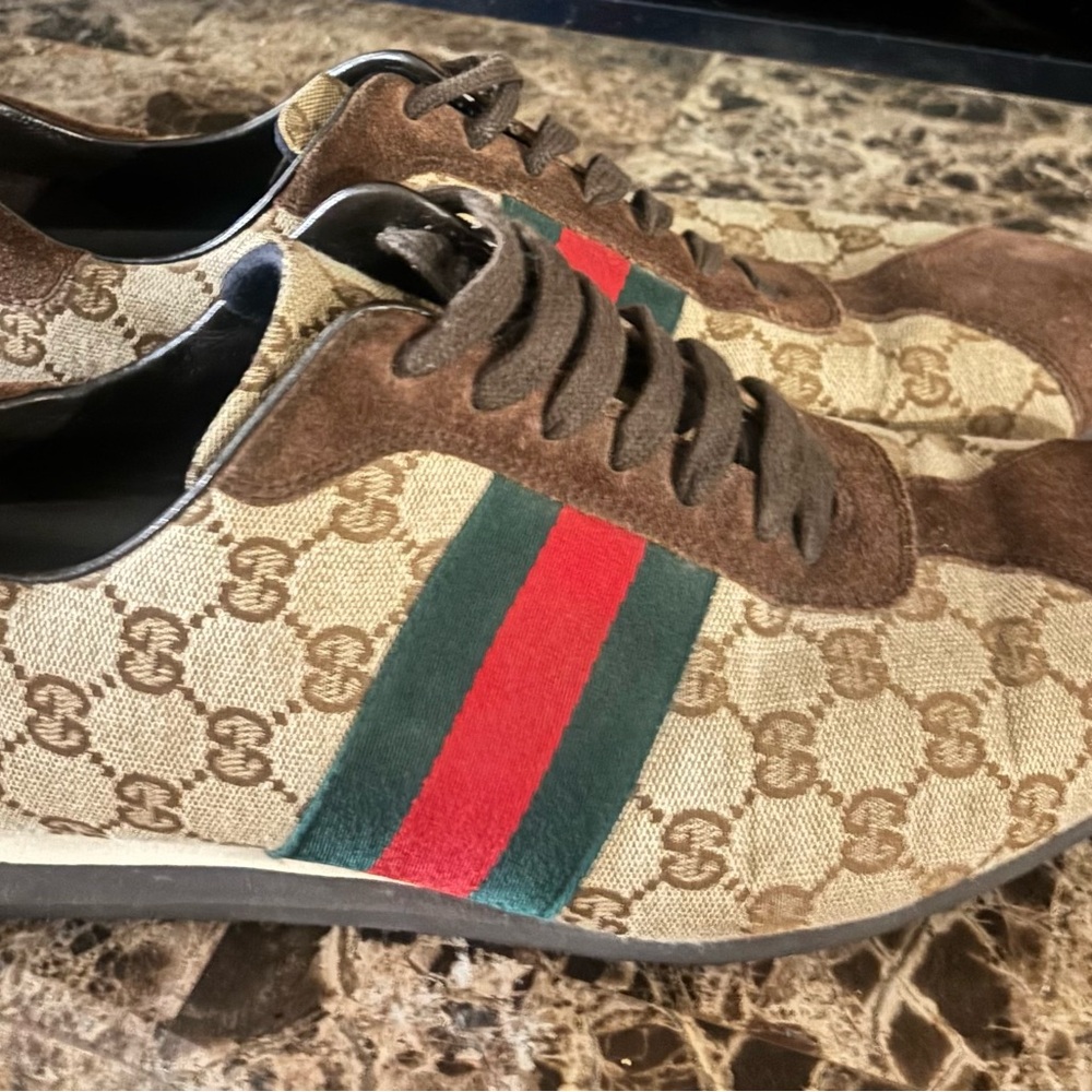 Gucci Men's Beige and Brown Sneakers with Red and Green Accents
